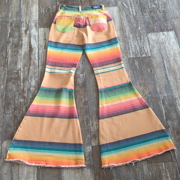 RANCH DRESS'N Fallon Taylor "Moab" serape super flare rodeo cowgirl jeans sz 2 - Picture 6 of 13